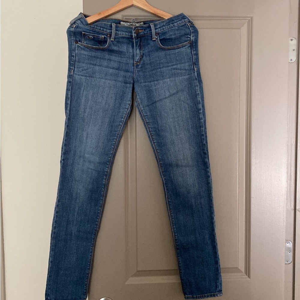 Hollister Women Jeans , Size 7 , Gently used